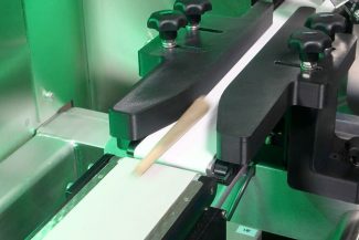 pre roll exiting check weighing machine