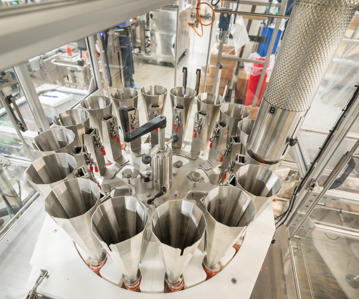 weighpack SpinDexer with traveling funnels