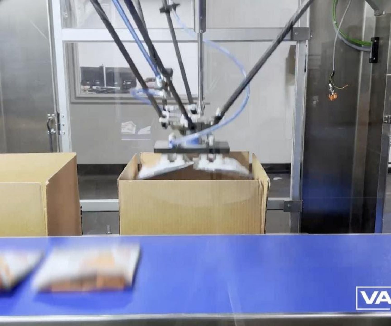 How to Automatically Case Pack Pouches Into Corrugated RSC Boxes