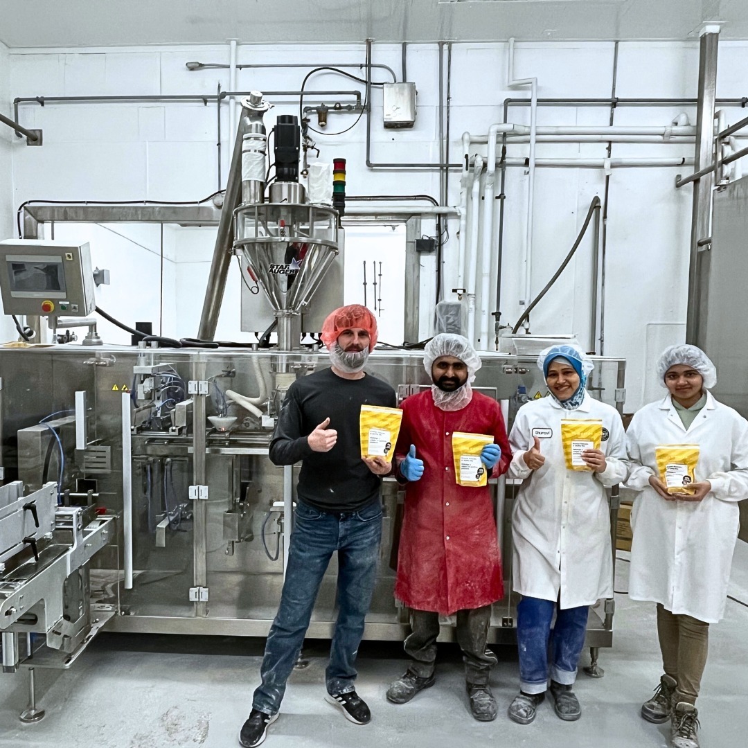 Auger Weigh Filling Machine with Customers