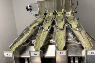 v-mini shake weigh filling packaging machine